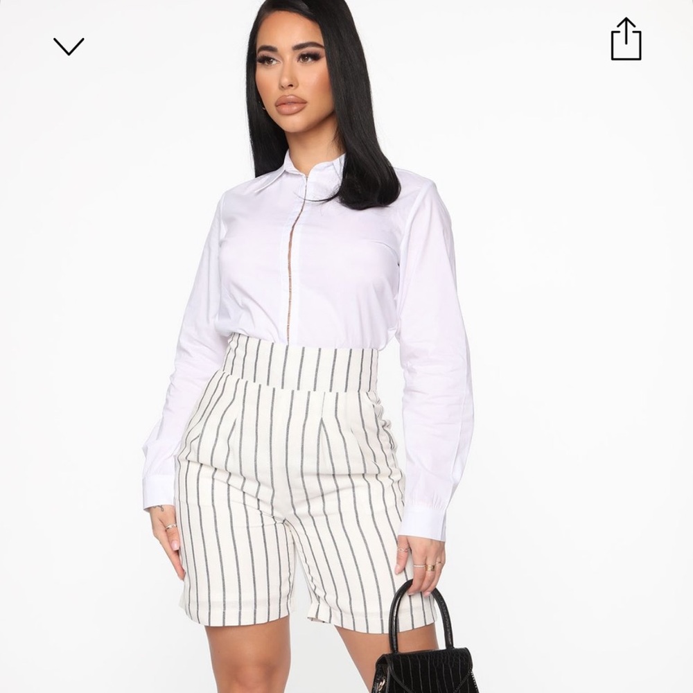 Hooking Deals Top- White